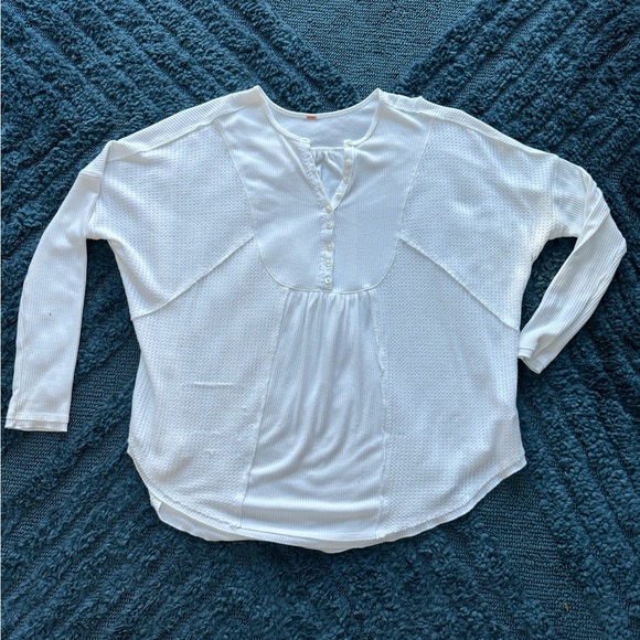 Free People Leo Henley Tee, size L, used condition - Picture 1 of 9